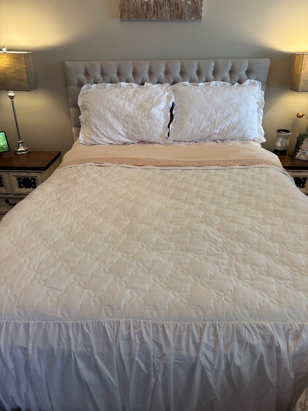 EUC Betsy Johnson Queen Size Bedspread with Matching Pillow Shams